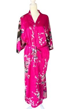 Babeyond Long Satin Pink Kimono Robe One Size Floral White Flowers Lounge Home